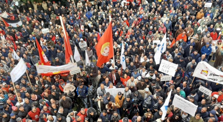 خلال تجمع النقل .. الاتحاد يعلن "النفير الاجتماعي"
